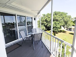 Sunset Views + Steps From The Beach 2 Bedroom Duplex by Redawning