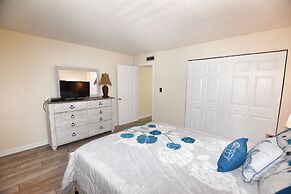 0412 Waters Edge Resort 3 Bedroom Condo by RedAwning