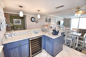 0801 Waters Edge Resort 3 Bedroom Condo by RedAwning