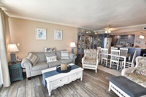 0801 Waters Edge Resort 3 Bedroom Condo by RedAwning