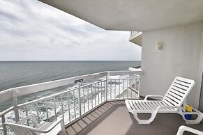 1402 Waters Edge Resort 2 Bedroom Condo by RedAwning