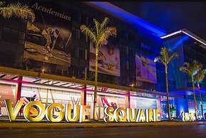 Vogue Square Fashion Hotel by Lenny Niemeyer
