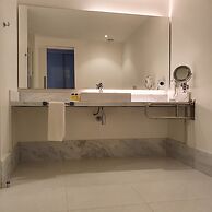 Vogue Square Fashion Hotel by Lenny Niemeyer