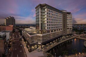 Luminary Hotel & Co., Autograph Collection