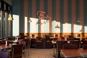 Luminary Hotel & Co., Autograph Collection