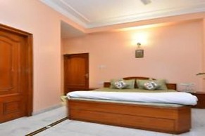 Pink Elephant Haveli - Hostel