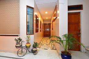 Pink Elephant Haveli - Hostel