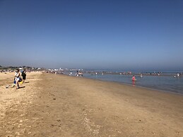 Captivating 2-bed Chalet