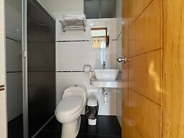 PARIS SENLIS HOSTEL PLUS