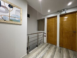 PARIS SENLIS HOSTEL PLUS