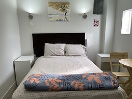 PARIS SENLIS HOSTEL PLUS
