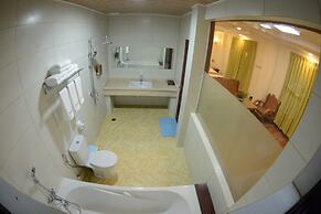 Shwe Hin Thar Hotel