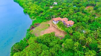 Ashansa Lagoon Resort