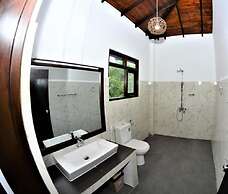 Ashansa Lagoon Resort