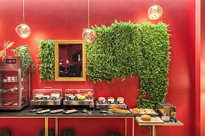 Marmont Hotel