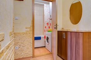 Pushkin - Dom on Gusarskaya