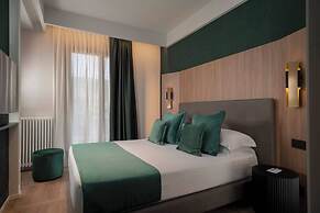 We Me Suite Hotel