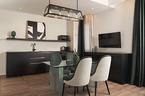 We Me Suite Hotel