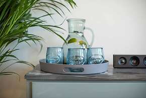 Unique Industrial Apartment