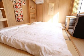 Sakuragawa no Kinkaku Apartment