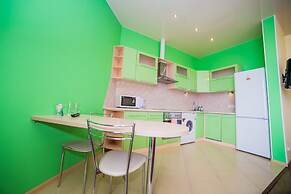 Apartment on Komarova St. 58-106