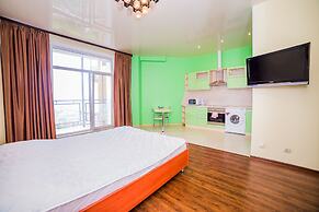 Apartment on Komarova St. 58-106