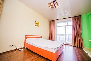 Apartment on Komarova St. 58-106