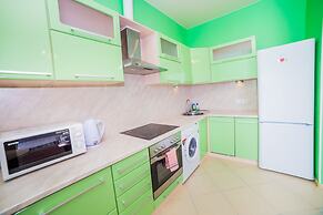 Apartment on Komarova St. 58-106