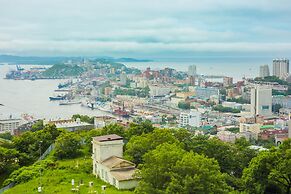 Apartment on Komarova St. 58-106