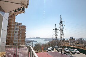 Apartment on Komarova 58-201