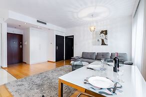 Green Wood Apartments Platinum Towers