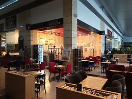 Green Wood Apartments Platinum Towers