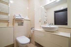 Green Wood Apartments Platinum Towers