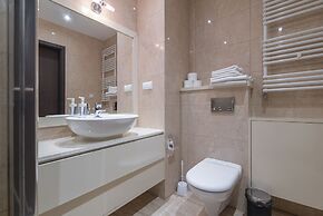 Green Wood Apartments Platinum Towers