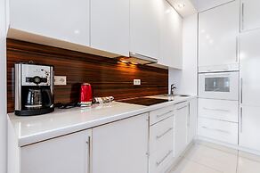 Green Wood Apartments Platinum Towers