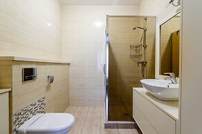 Green Wood Apartments Platinum Towers