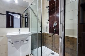 Green Wood Apartments Platinum Towers