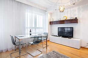 Green Wood Apartments Platinum Towers