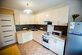 Apartment on Okeanskiy Pr. 46-8