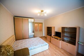 Apartment on Okeanskiy Pr. 46-8