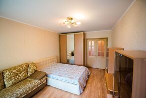 Apartment on Okeanskiy Pr. 46-8