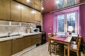 Apartment on Chayanova 12