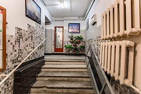 Apartment on Chayanova 12