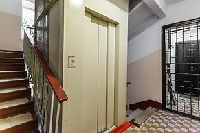 Apartment on Chayanova 12