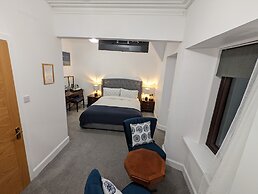 Cambeth Lodge Guesthouse