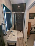 Cambeth Lodge Guesthouse