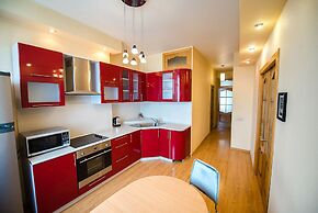 Apartment on Partizanskiy Pr. 22-16