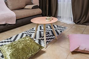 Apartment on Bolshaya Spasskaya 6-1