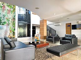 STAY Sun Square Flats