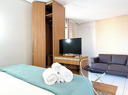 STAY Sun Square Flats